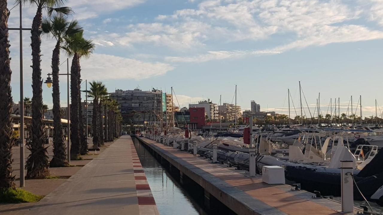 Apartamento Pepi Puerto (Adults Only) Santa Pola Luaran gambar